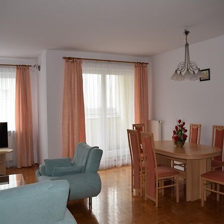 Dgm Apartment Warszawa Exteriör bild